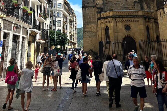 Sampling San Sebastián's History: A Self Guided Audio Tour - Exploring San Sebastián’s Origins from Zurriola Beach