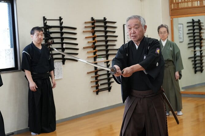Samurai Experience in Tokyo: Sword Training and Edo Indigo Dyeing - Meeting and End Points: Navigating the Experience