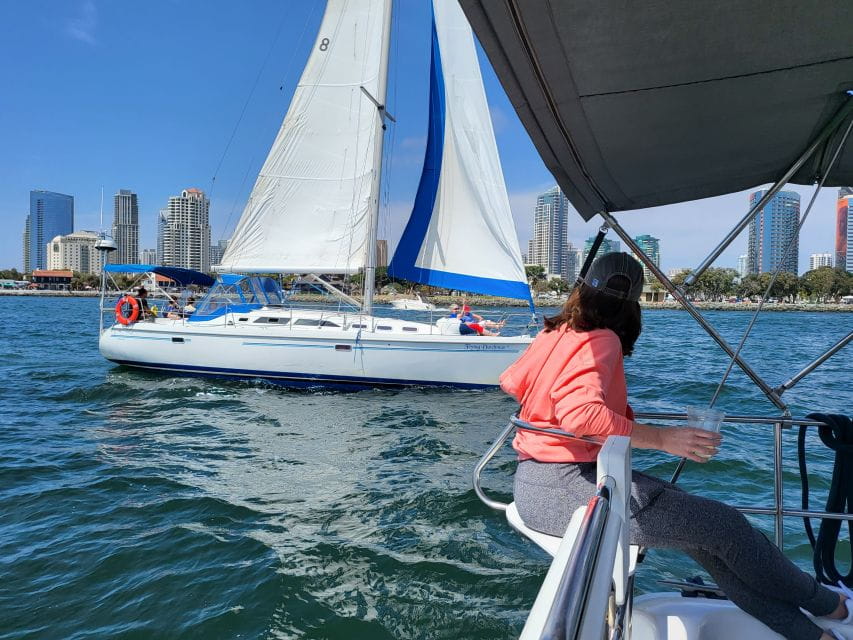 San Diego: San Diego Bay Sunset & Daytime Sailing Experience - Navigating to the Marina
