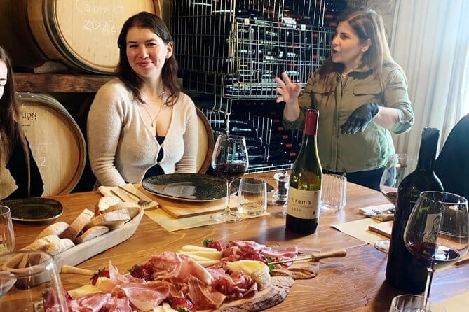 San Gimignano and Vernaccia Wine Tour with Lunch at Farm - Entering the Heart of Tuscany and Florence