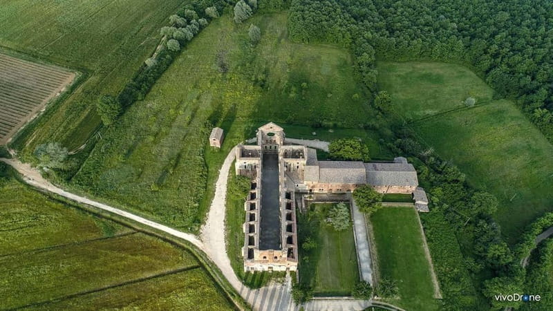 San Gimignano: Drone Tour video in tuscany - Key Points / Takeaways