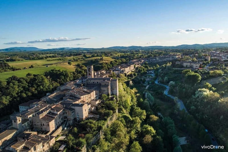 San Gimignano: Drone Tour video in tuscany - Exploring the Aerial Tuscany: An In-Depth Review