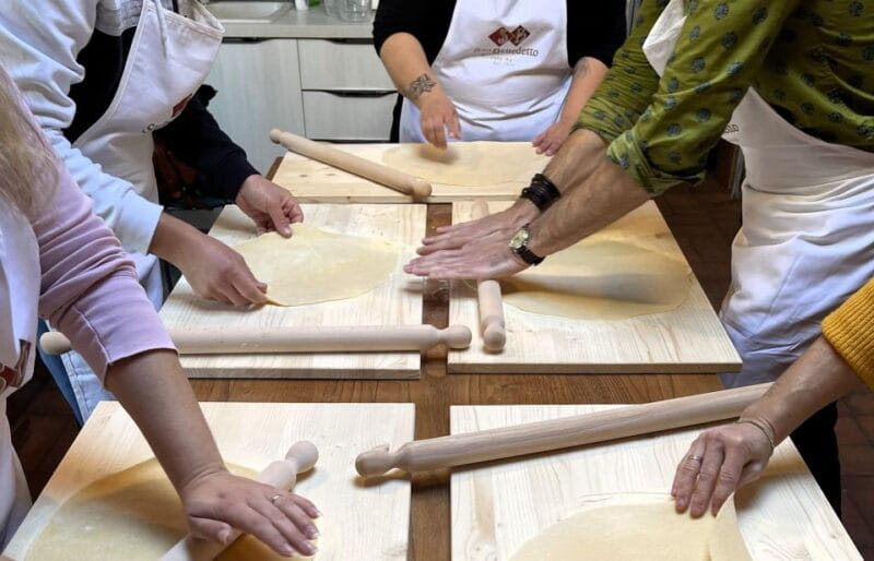 San Gimignano: "Hands in dough" Cooking Class with Lunch - Price and Logistics: Is It Worth It?