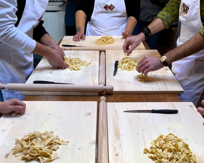 San Gimignano: "Hands in dough" Cooking Class with Lunch - FAQs
