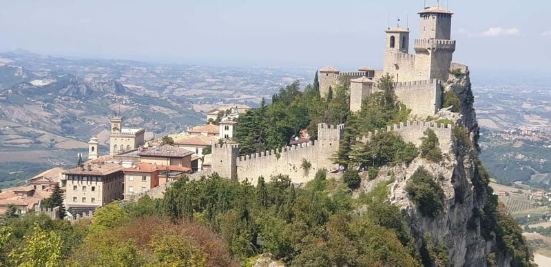 San Marino private guided city tour - FAQ
