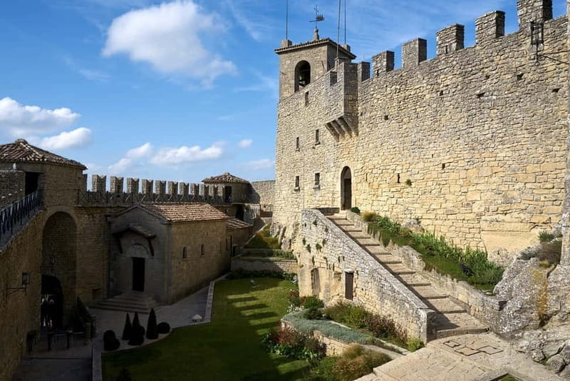 San Marino - Private Historic Walking Tour - Exploring San Marino: A Detailed Walkthrough