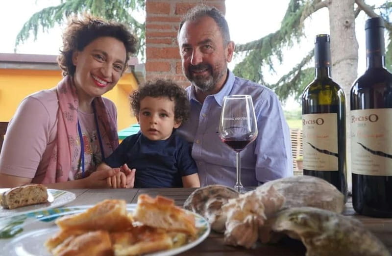 San Miniato: Organic Wine Tasting and Vineyard Tour - The Tasting and Food Pairings: A Simple, Tasty Feast