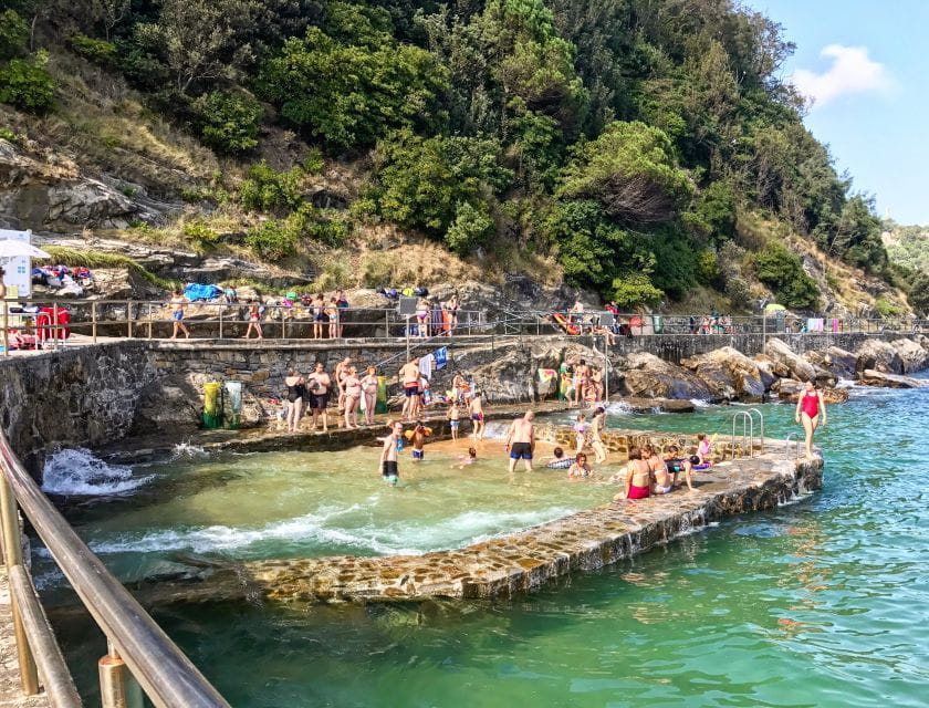 San Sebastian: Boat Tour With Stop at Santa Clara - Seasonal Boat Schedule