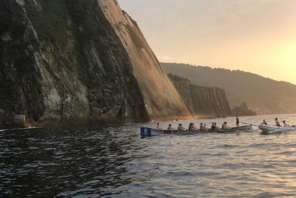 San Sebastian: Exclusive Yacht Tour in La Concha Bay - Inclusions