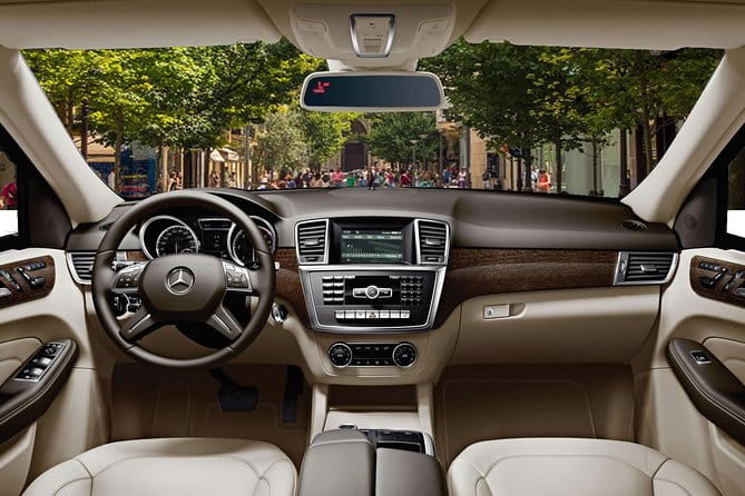 San Sebastián Private Transfer from the city centre to San Sebastián Airport - Who Might Consider Other Options?