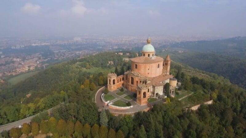 Sanctuary of S. Luca with Train and Private Guide - Introduction to the Sanctuary of S. Luca: A Must-See in Bologna