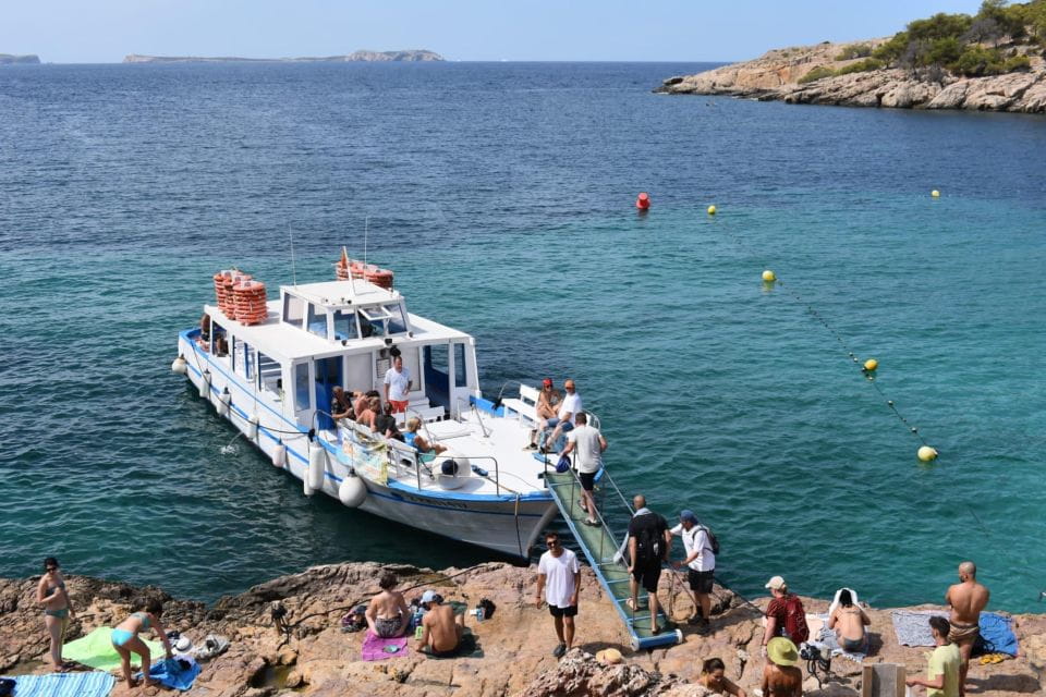 Sant Antoni: Round-Trip Ferry Transfer to Cala Salada Beach - Tips for a Great Experience