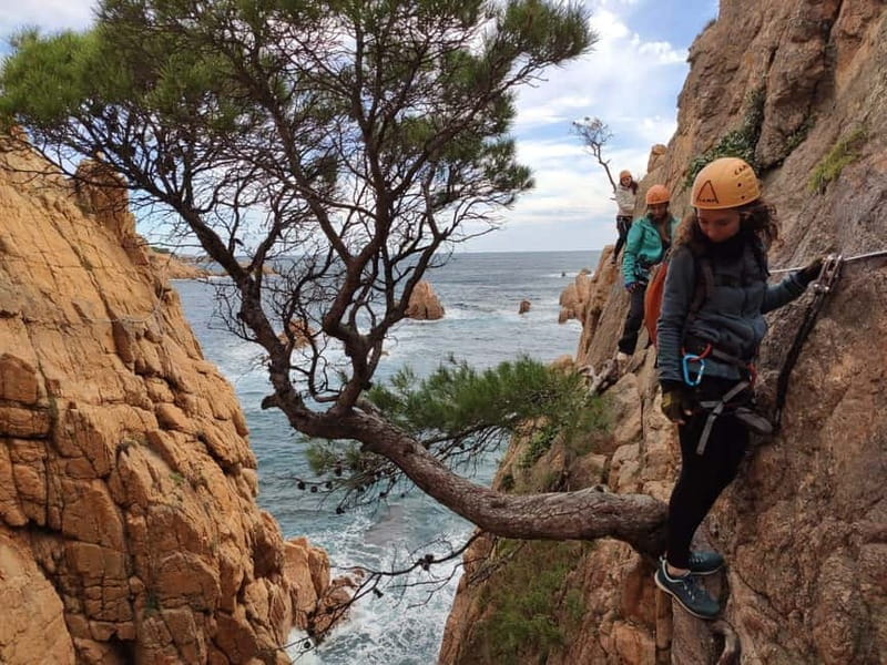 Sant Feliu de Guíxols: Guided tour of the Cala del Molí Via Ferrata - Price, Logistics, and Practical Tips
