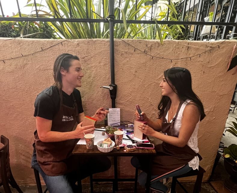 Santa Barbara: Chocolate Bar and Art Box Making Workshop - Chocolate Bar Making