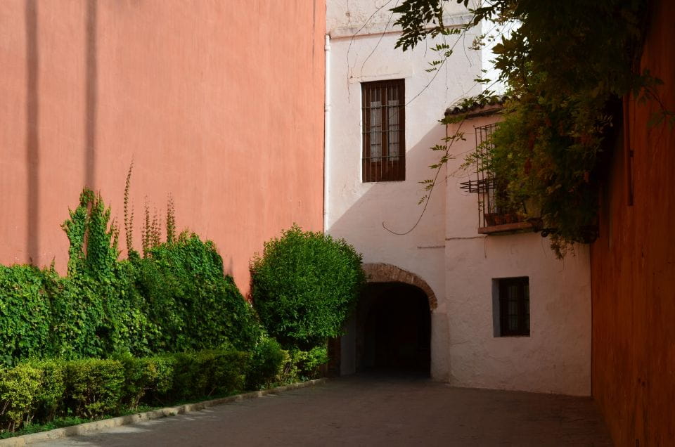 Santa Cruz Neighborhood, the Former Jewish of Seville - Booking and Cancellation Policy