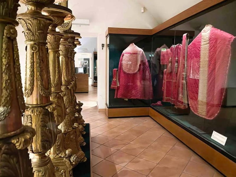 Santa Maria Maggiore: Pope Francis Entry Ticket, Audio Guide - Practicalities and Tips