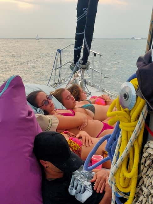 Santa Pola: Sailboat trips to Tabarca, snorkeling, and sunset with tasting - Key points / Takeaways