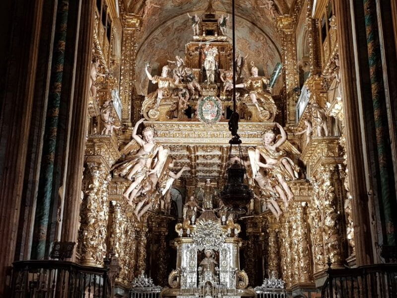 Santiago: Cathedral & Museum Tour + Pórtico of Glory Option - FAQ