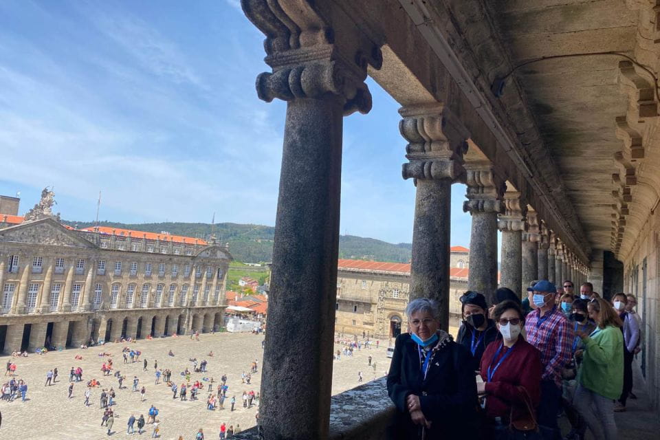 Santiago: Cathedral & Museum Tour & Pórtico of Glory Option - Meeting Point