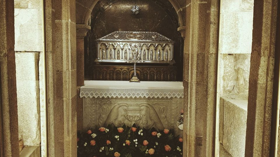 Santiago De Compostela: Cathedral & Museum Private Tour - Museum and Cathedral Access