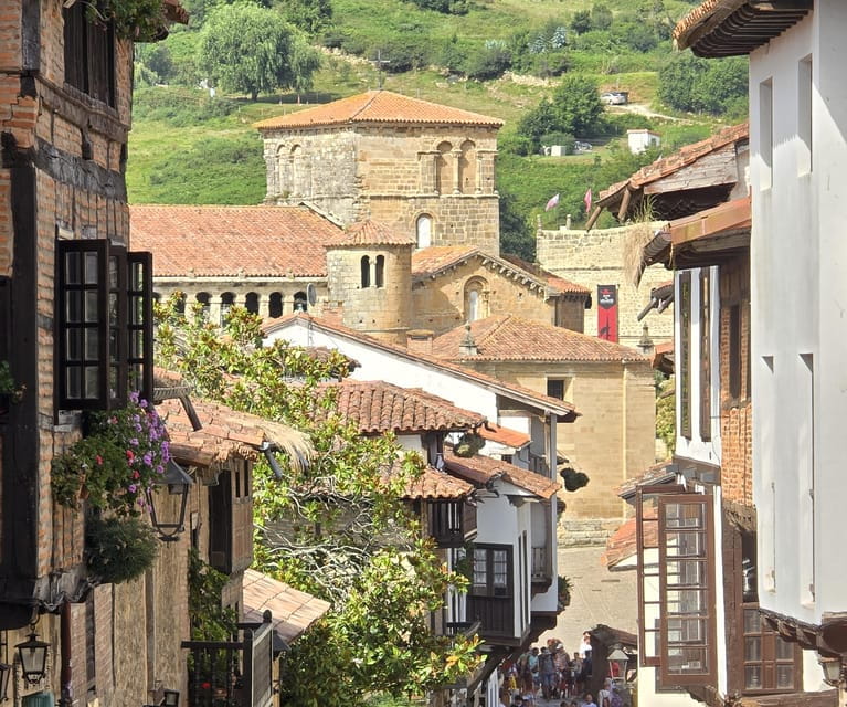 Santillana del Mar: exclusive private tour with Collegiate Church of Santa Juliana - Discovering Santillana del Mar: A Town Frozen in Time