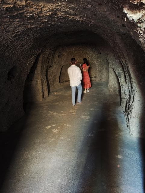 Santorini : 3 Hours Breathtaking Private Tour With a Local - Key Points