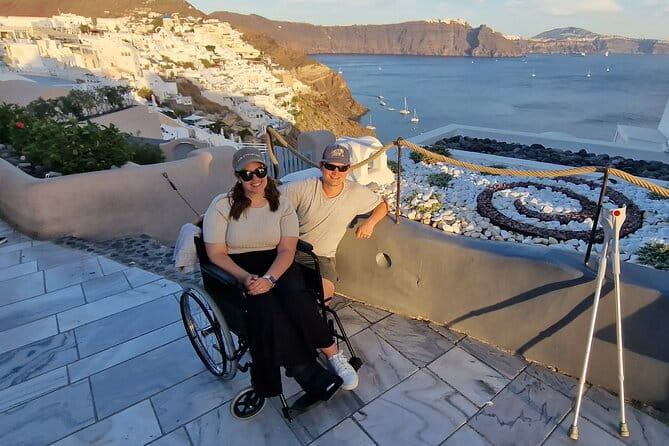 Santorini: 4hr Private Accessible Tour for Limited Mobility - A Deep Dive into the Experience