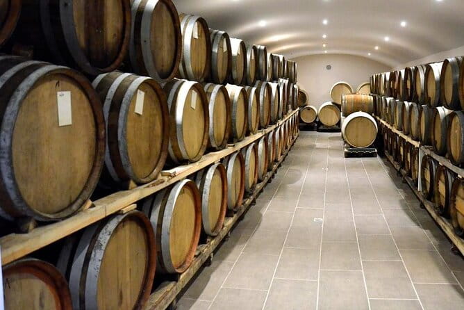 Santorini 6 hours Day tour and Lunch - FAQ