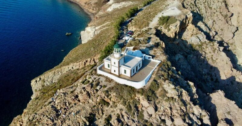 Santorini: Akrotiri Excavation, Megalochori, & Beaches Tour - Who Will Love This Tour?