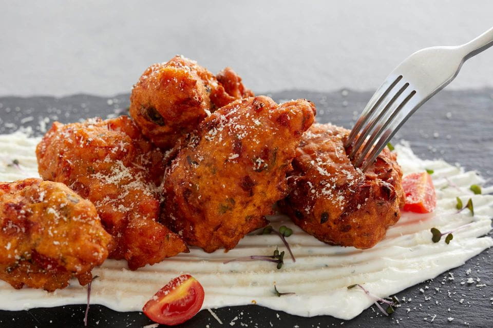 Santorini: Couples' Massage With Dinner & Day Access to Pool - Important Notes