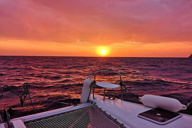 Santorini Cruise Port: 4-Hour Private Luxury Caramaran Cruise - Returning to Fira