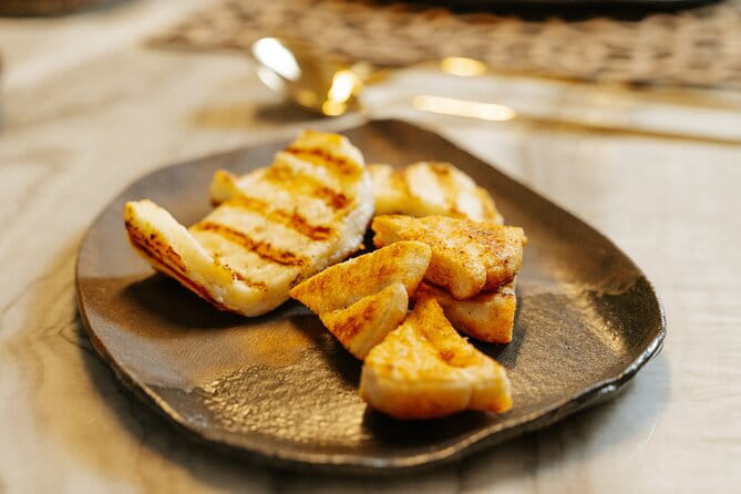 Santorini Dinner Class with Margarita in Athens - FAQ