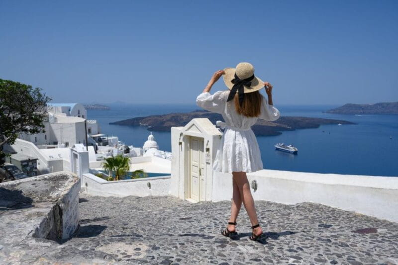 Santorini : Discover with Locals - Small Group Half-day Tour - Exploring Santorini in Style and Comfort