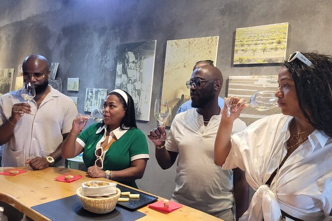 Santorini Exclusive Golden Wine Tasting Tour Experience - Gavalas Winery: A Family Tradition in Megalochori