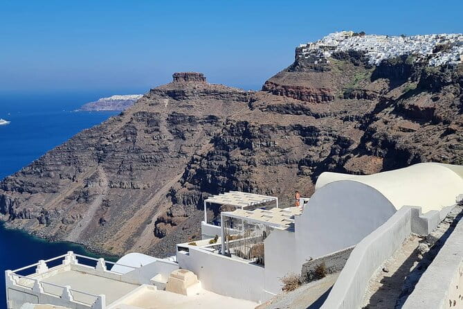 Santorini First-Time Guests Private Tour Sightseeing, excavetions & wine testing - Volcanic Beaches and Wine Tasting: A Dual Delight