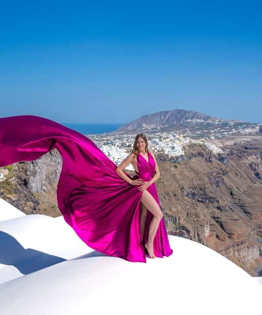 Santorini: Flying Dress Photoshoot with Edited Photos - Key Points / Takeaways