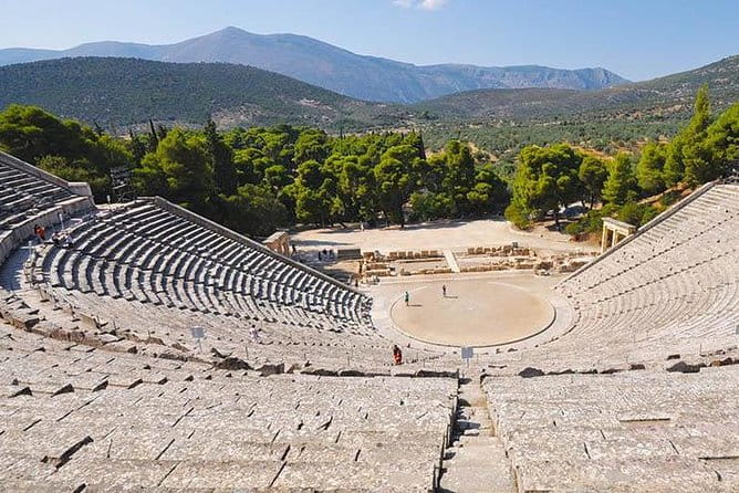 Santorini from Athens - Welcome to Santorini: First Impressions and Hotel Stay