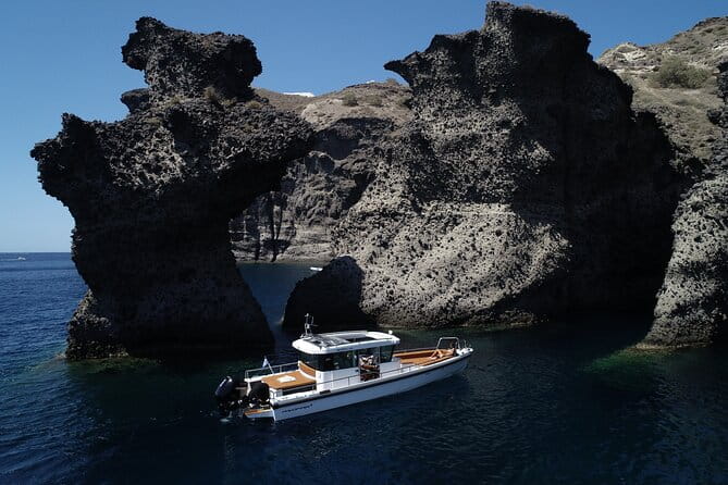 Santorini Half Day MotorCruiser Private Cruise incl. Meal,Drinks &Free Transport - An Honest Look at the Santorini MotorCruiser Private Cruise