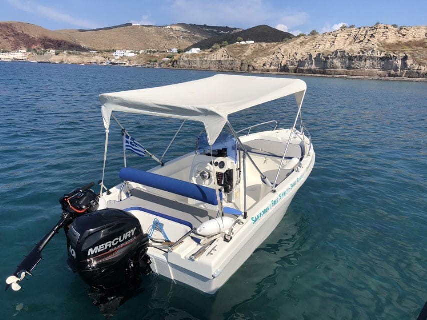 Santorini: License-Free Boat Rental With Ice, Water, & Fruit - Key Points