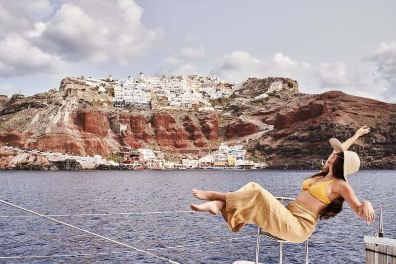 Santorini: Majestic Catamaran Cruise with Meal and Drinks - Gourmet Meal & Open Bar: More Than Just a Cruise