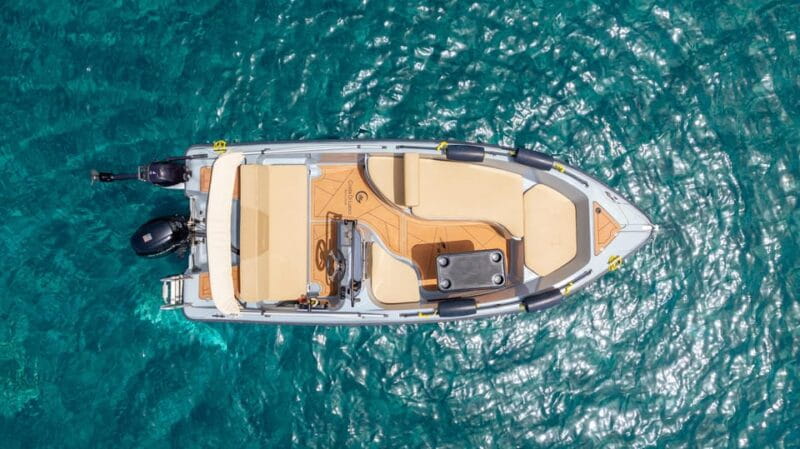 Santorini: Motor Boat Full-Day or 5-Hour Rental - Why a Private Boat Rental on Santorini Is a Game-Changer