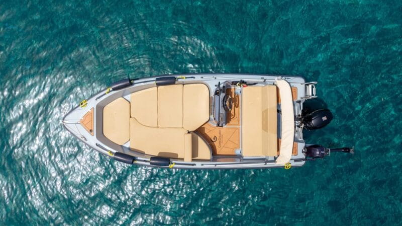 Santorini: Motor Boat Full-Day or 5-Hour Rental - What It’s Like to Be Your Own Captain on Santorini