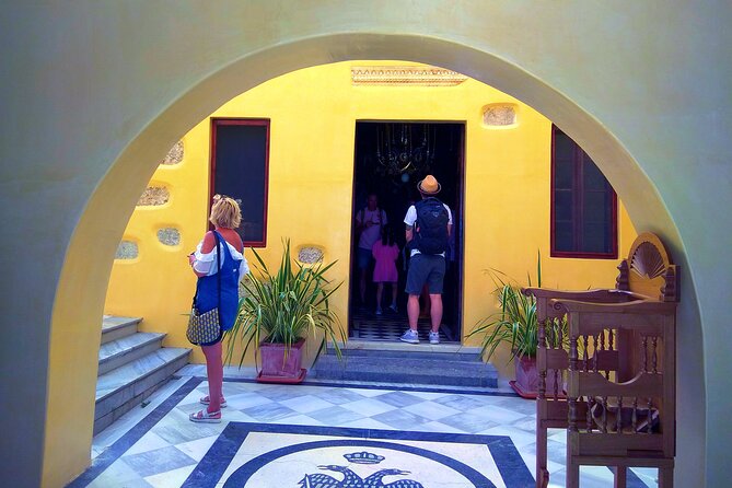 Santorini Must-See Highlights: Private Sightseeing Tour - Cruise Port Pickup