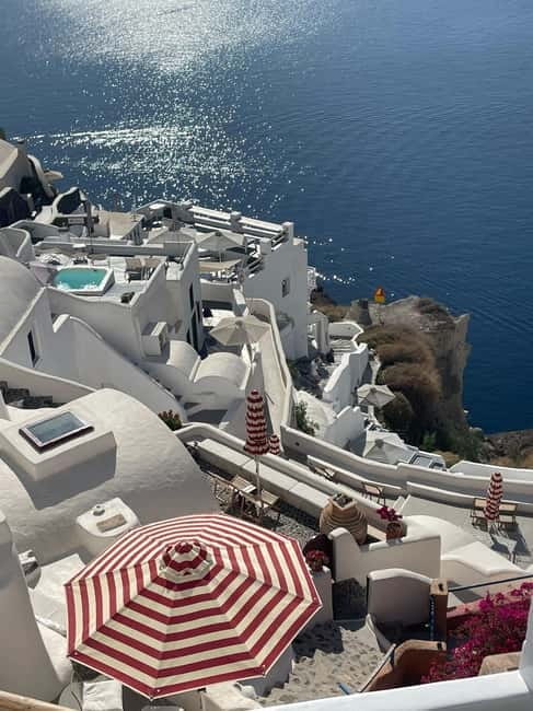 Santorini: Oia Sunrise Walking Tour with Local Guide - Key points / Takeaways