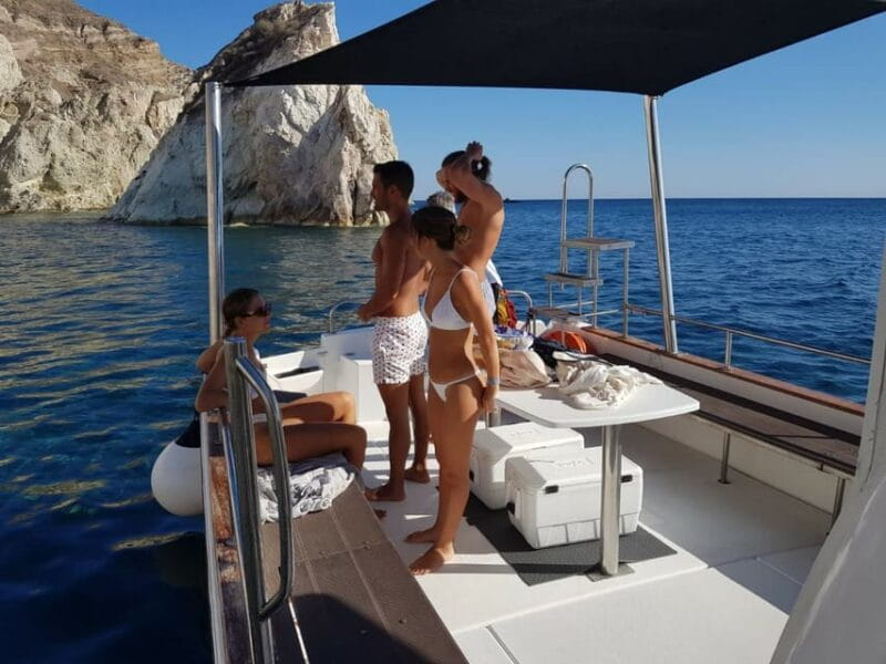 Santorini: Private Motorboat Cruise and Volcano Hike - Exploring the Santorini Private Motorboat Cruise and Volcano Hike
