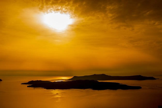 Santorini private tour free choice - The Cost and Its Value