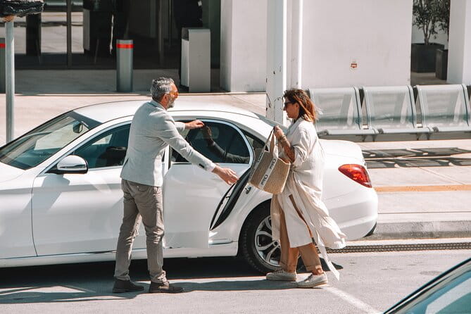 Santorini, Private Transfer with Luxury Airconditioned Vehicle - Key Points