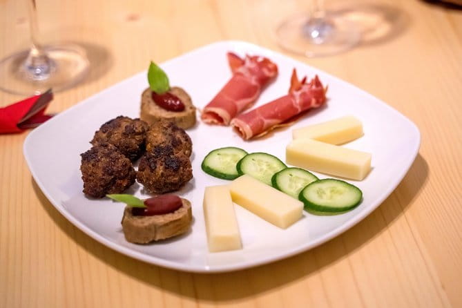 Santorini Private Wine Tour - Who Should Book This Tour?