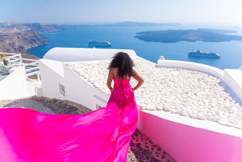 Santorini: Professional Private Photo Shoot - Discovering the Magic of Santorini Through Your Lens