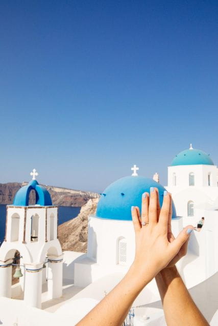 Santorini Proposal: A Luxury Photoshoot for Your Yes! Moment - FAQ